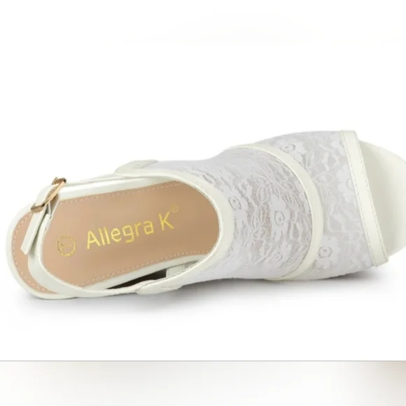 🆕️Elegant White Lace Wedge Sandals - Picture 4 of 4